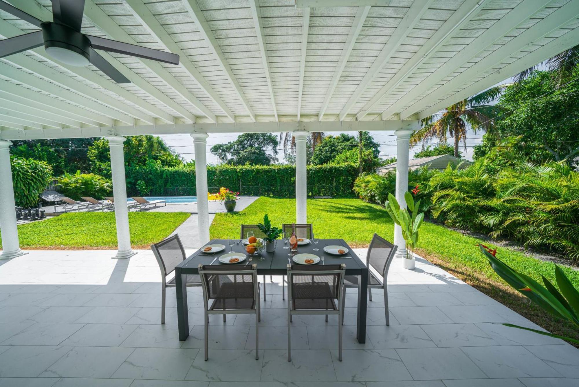 New Tropical Oasis Retreat In Miami Villa Bagian luar foto