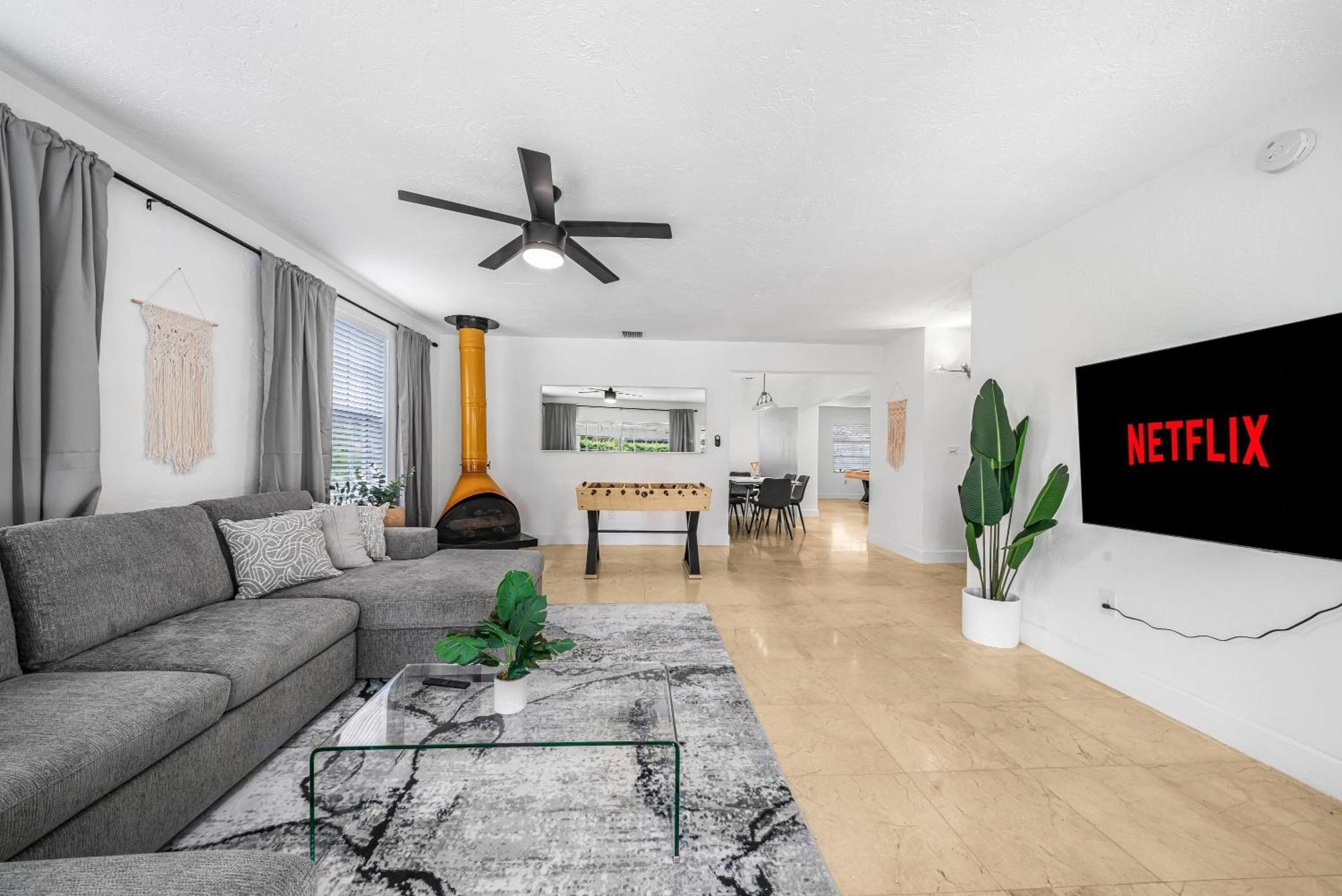 New Tropical Oasis Retreat In Miami Villa Bagian luar foto