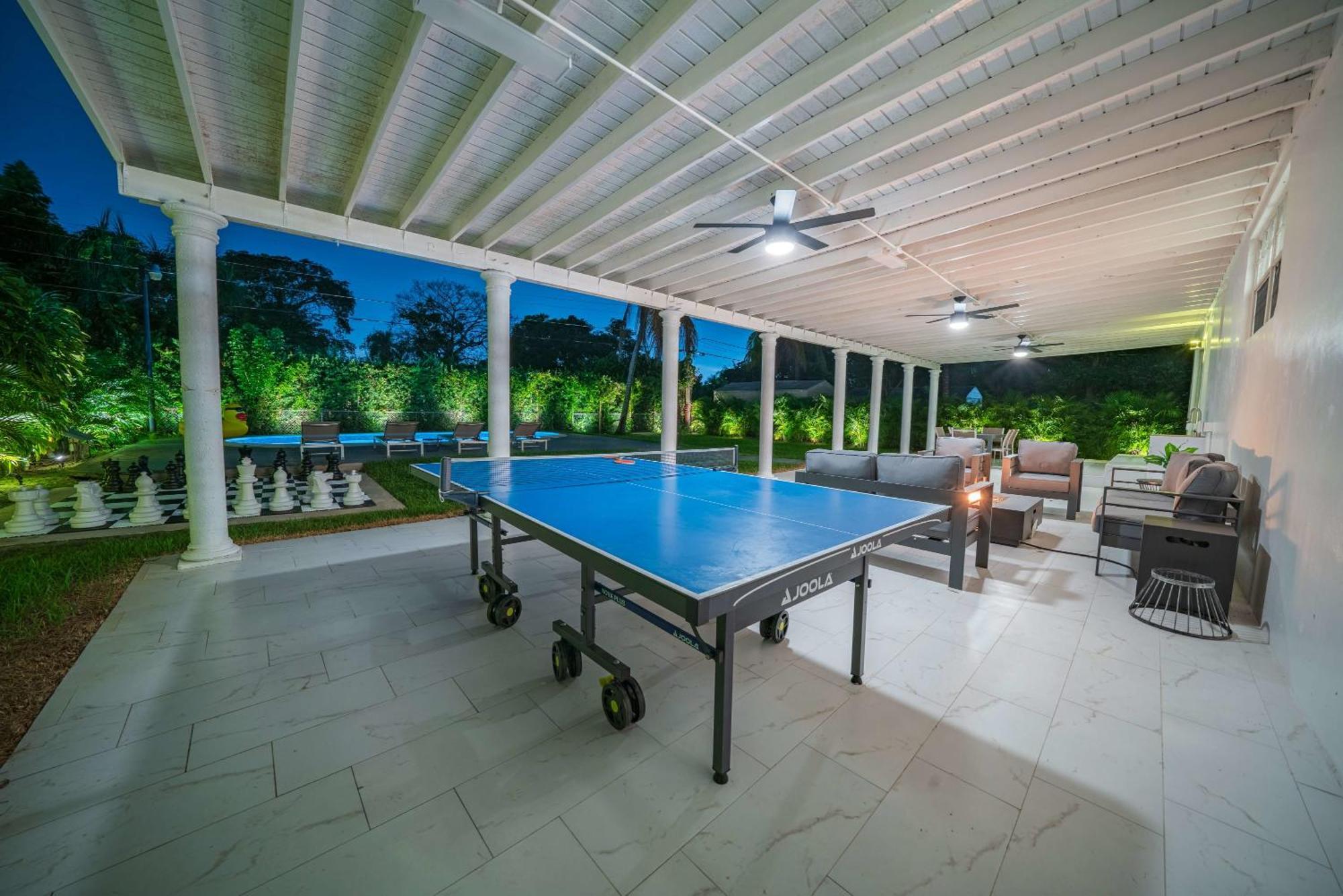 New Tropical Oasis Retreat In Miami Villa Bagian luar foto