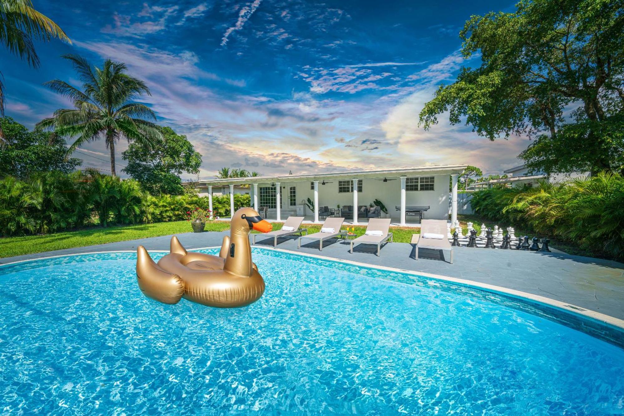 New Tropical Oasis Retreat In Miami Villa Bagian luar foto